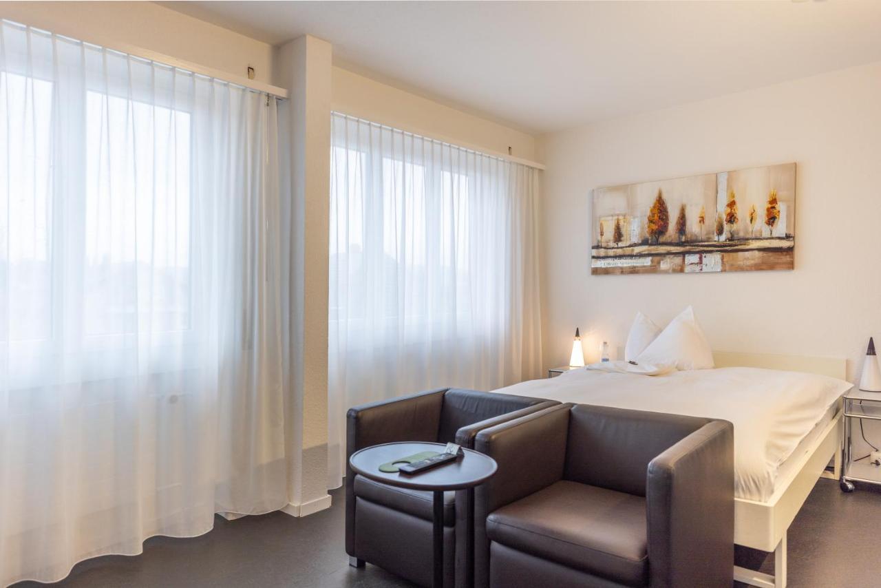 Hotel Baeren Niederscherli Buitenkant foto