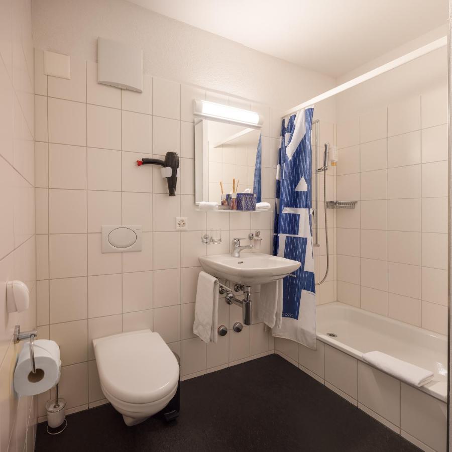Hotel Baeren Niederscherli Buitenkant foto